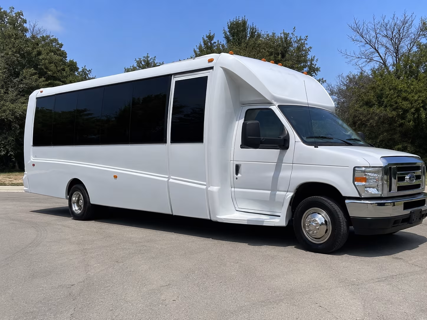 corporate party bus rental