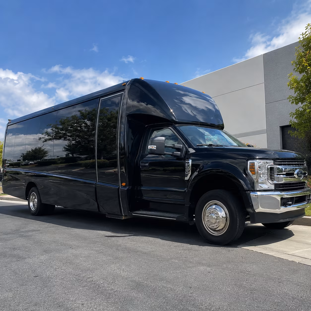 costa mesa conference shuttles and corporate bus rentals in costa mesa