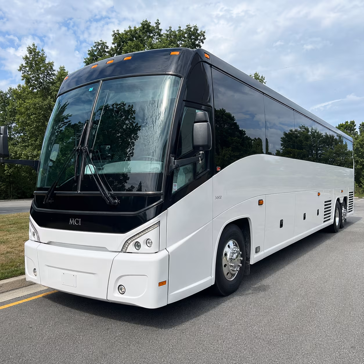 fountain valley employee charter buses for small teams and large workforces