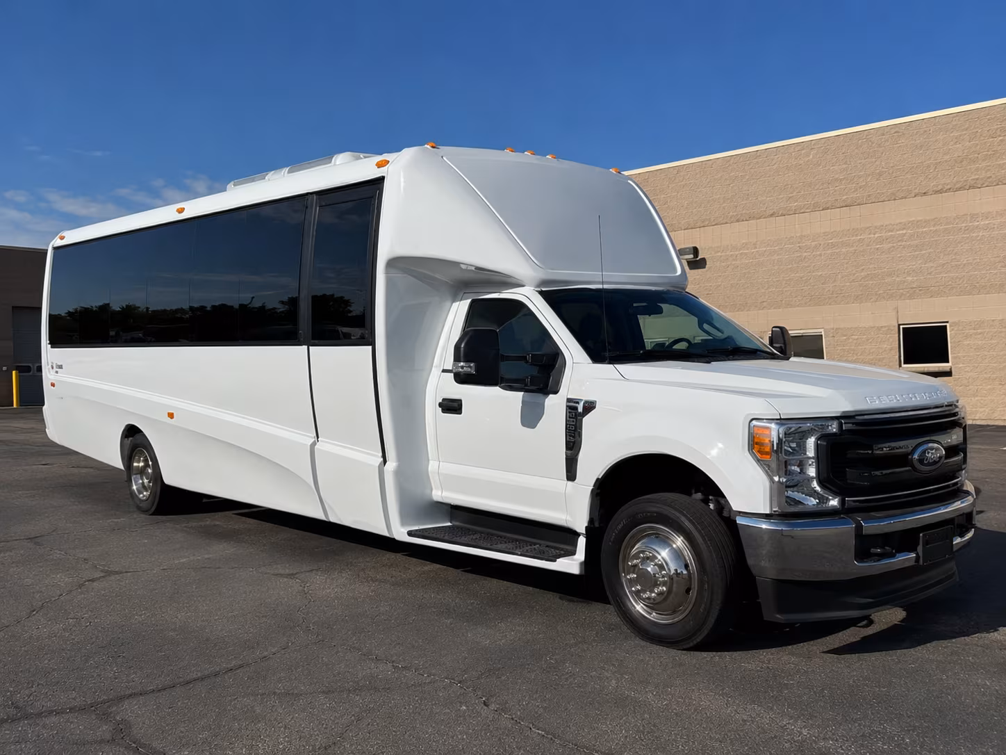 fountain valley streamlined wedding transportation in fountain valley